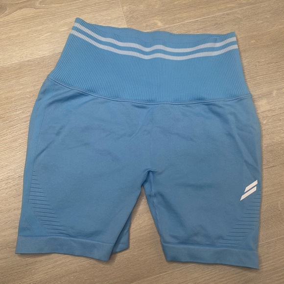 DOYOUEVEN SHORTS - Picture 2 of 3
